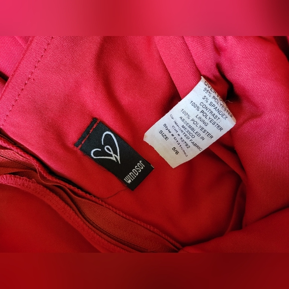 Windsor Sweetheart bejeweled gown - Picture 6 of 10